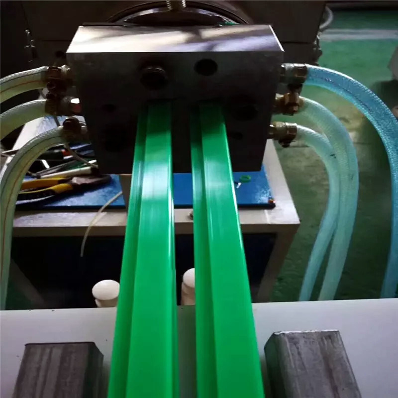 Guía de cadena de PE UHMW de nailon resistente al desgaste de mecanizado CNC China